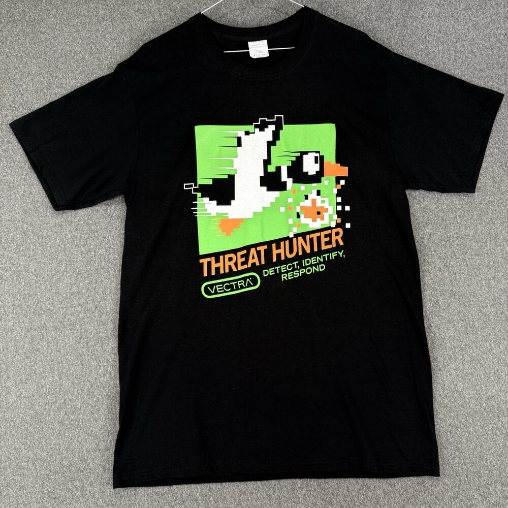 Vectra Threat Hunter Cybersecurity T Shirt Mens M Black Pixel Duck Tech Graphic